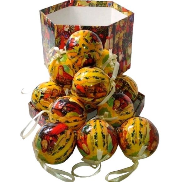 Vintage Santa Claus Paper Mache Decoupage Christmas Tree Ornaments - Set of 14 - Picture 1 of 8